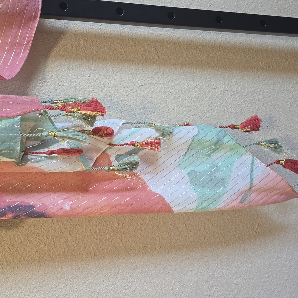 NWOT Aratta Floral Patteren Shawl - Picture 3 of 5